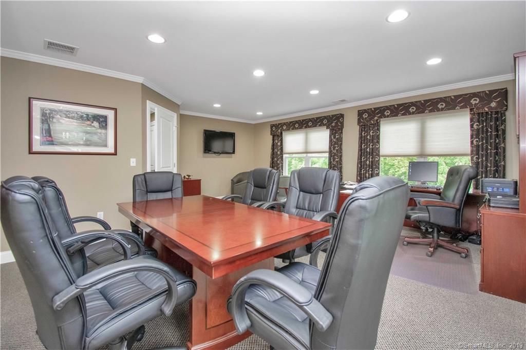 Suite 604 : 85 Felt Rd, South Windsor, CT, 06074